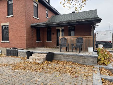 For Lease - 12 Erinville Drive, Erin, Ontario - Photo 2