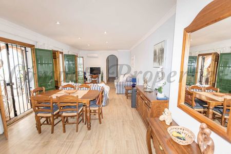 Apartment in Frigiliana, Andalucia , Costa del Sol - Photo 3