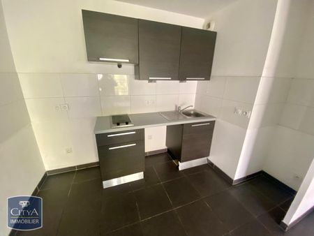 Location Appartement 2 pièces 42m² TOULON 83100 - Photo 2