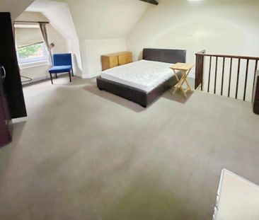 1 bedroom in a house share to rent - Photo 1