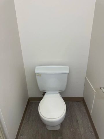 Surrey Manor - 11003 29A Avenue Northwest — 3 Bedroom - Photo 3