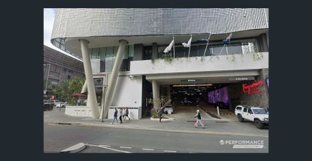 Above the South Brisbane Buzz - Photo 5