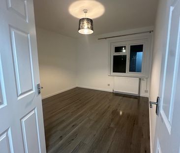 2 Bed Flat, Cairns Road, G72 - Photo 4