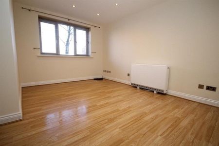 Mullards Close - Photo 2