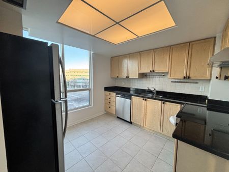 For Lease - 101 Subway Crescent Unit# 503, Toronto, Ontario - Photo 3