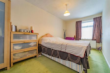 4 bedroom house to rent - Photo 3