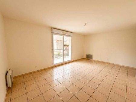 Appartement 3 pièces - - Photo 2