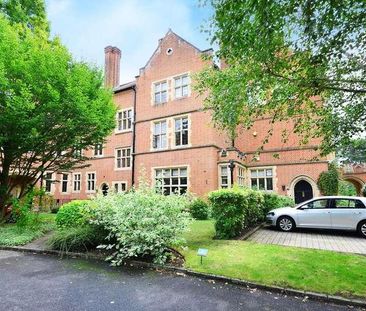 Oldfield Wood, Maybury, GU22 - Photo 4