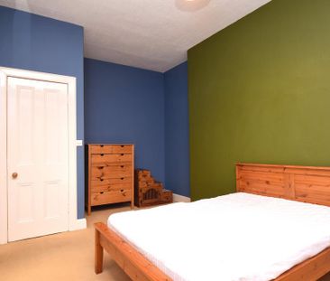 2 bedroom flat to rent - Photo 6