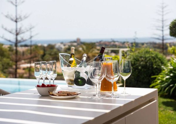 6 bedroom luxury Villa for rent in Nueva Andalucia, Spain