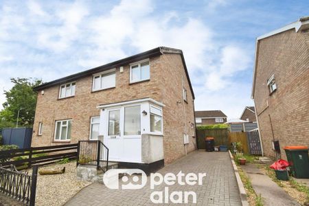 3 bedroom semi-detached house to rent - Photo 3