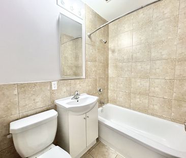 For Lease - 90 Twenty Fifth Street Unit# 10, Toronto, Ontario - Photo 1
