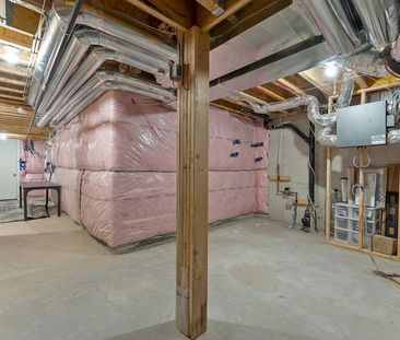 For Lease - 7 Holyrood Crescent, Vaughan, Ontario - Photo 2