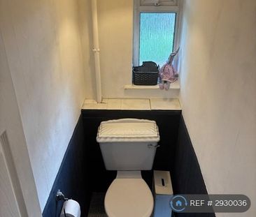 3 bedroom terraced house to rent - Photo 6
