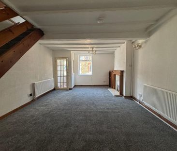 2 bedroom terraced house to rent - Photo 4