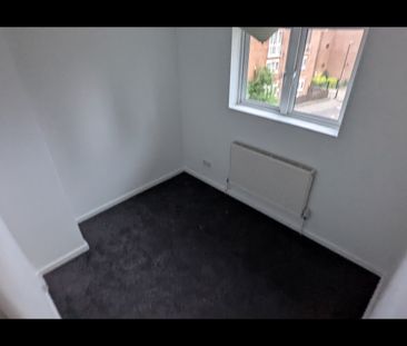 3 Bed Flat, Summer Street, S3 - Photo 6