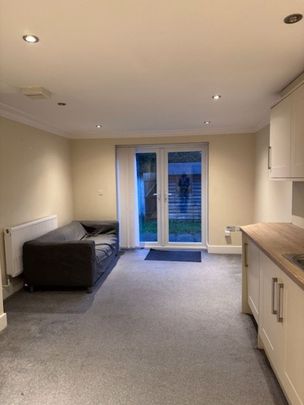 41 Cavendish Road, Bournemouth - Photo 1