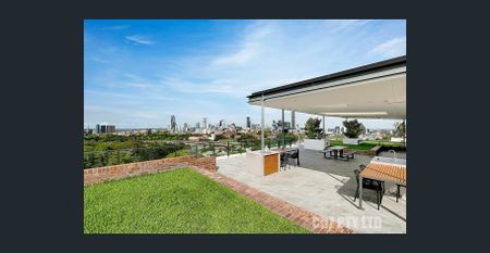 Modern Furnished 2Bed Apartment in Prime Kelvin Grove Location - Photo 2