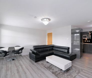 Flat F, 124 North Deeside Road, AB14 0RS, Peterculter - Photo 1