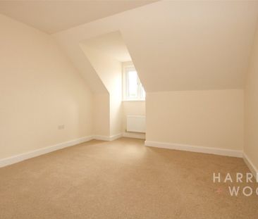 Sapphire Crescent, Colchester - Photo 5