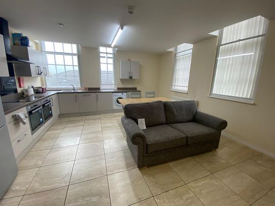 1 bedroom in a house share to rent - Photo 1