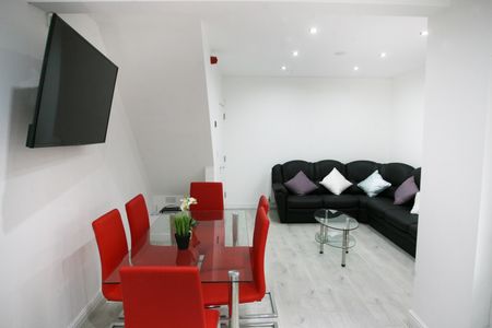 6 Bed Terraced House, Edinburgh Road, L7 - Photo 3