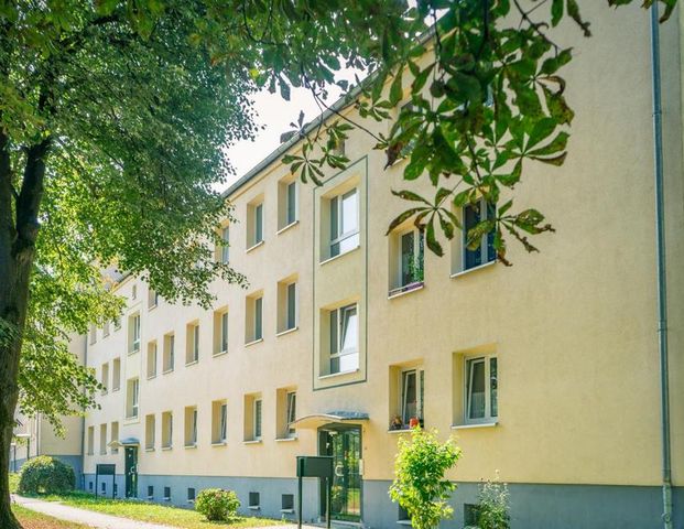 Ruhig gelegene 3-Raum-Wohnung in gepflegter Wohnlage - Photo 1