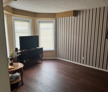 For Lease - 5364 Champlain Trail, Mississauga, Ontario - Photo 1