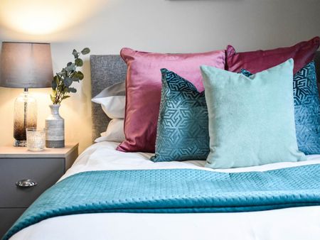 Knowle Mount (Room 3), Burley, Leeds - Photo 3