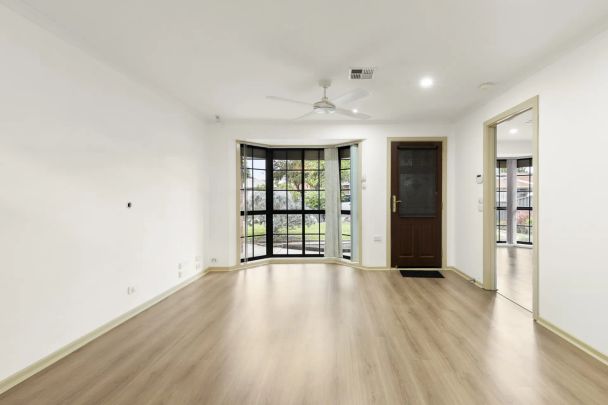 WELL-MAINTAINED HOME IN THE HEART OF WERRIBEE - Photo 1