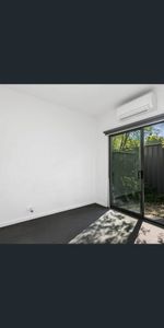 5/158 Derby Street, Pascoe Vale, Vic 3044 - Photo 3