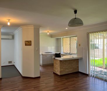 Three Bedroom Villa in a Small Complex - Photo 1