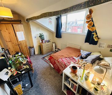 4 bedroom terraced house to rent - Photo 5