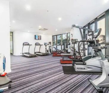 “Inner City 2 bedroom 2 bathroom Apartment” - Photo 5