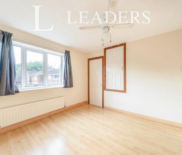2 bedroom semi-detached house to rent - Photo 5