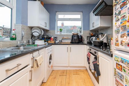 2 bed House - Terraced To Let - Photo 4