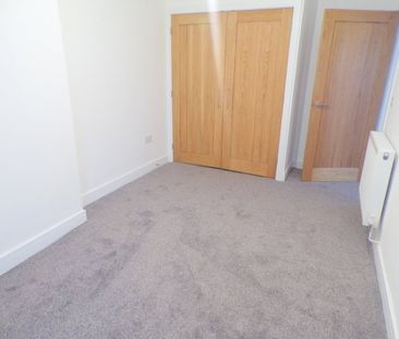 Bebington Road, Tranmere - Photo 2