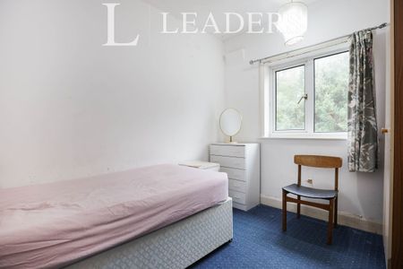 2 bedroom house to rent Bury Road, CV31 - Photo 4