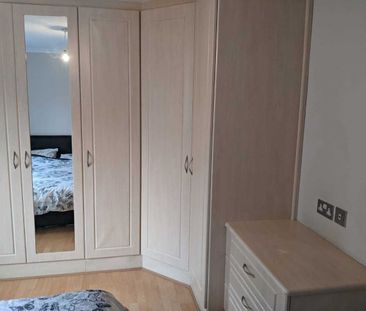 2 Bed Flat, Sudbury Court Road, HA1 - Photo 2