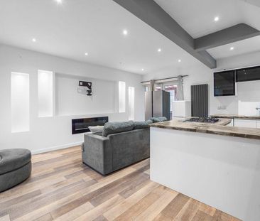 3 bedroom semi-detached house to rent - Photo 4