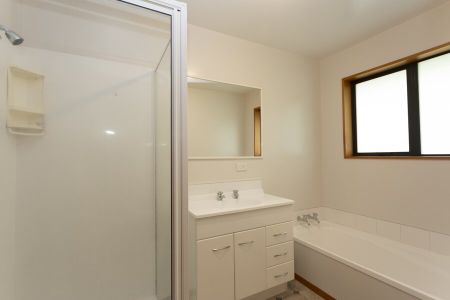 Opawa – Spacious 3 Bedroom Family Home! - Photo 5