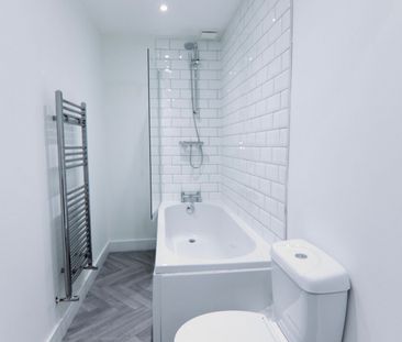 Newly Refurbished 3-Bedroom End Terrace in Popular Royston Location - Photo 6