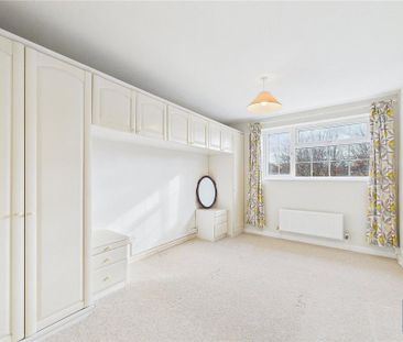 4 bedroom detached house to rent - Photo 4