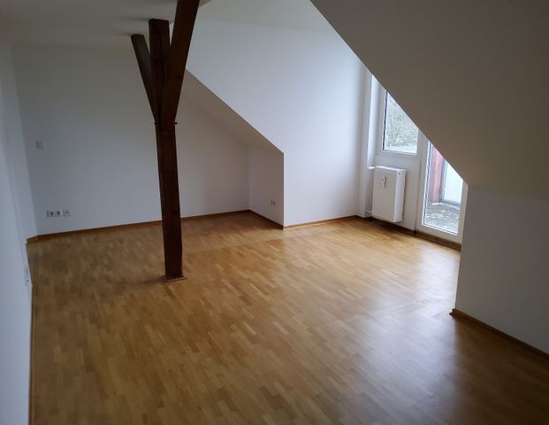 Dachgeschosswohnung in der City // DG rechts - Photo 1