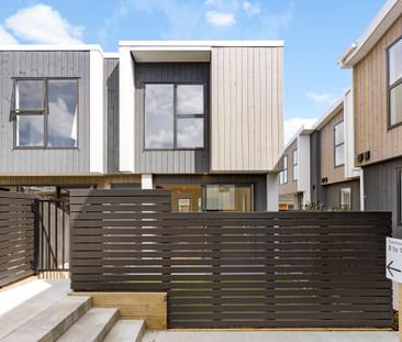 Modern Milford Townhouse - Photo 2