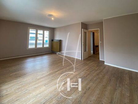 Location Appartement 4 pièces 88m² MONTIGNY LES METZ 57950 - Photo 3