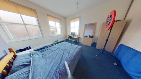 6 bedroom flat to rent - Photo 5