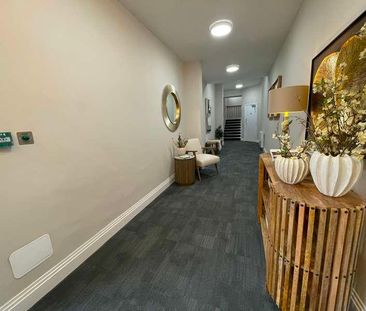 Park Street, Maidenhead, Berkshire, SL6 - Photo 1