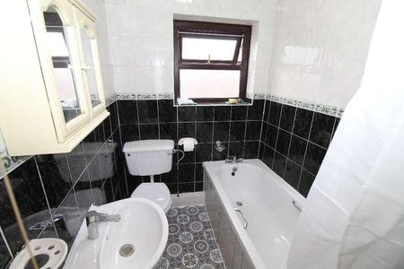 Maple Street, Rochdale, OL11 - Photo 5