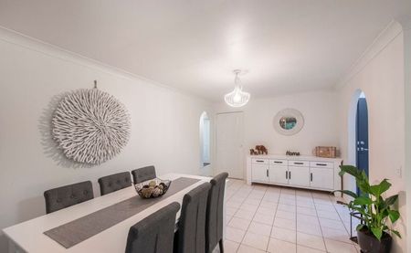 For Lease: Well-Presented Home in Prime Edens Landing Location! - Photo 5